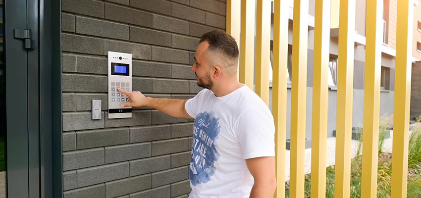 Locksmith Company For Smart Lock System Installation in Boca Raton, Florida
